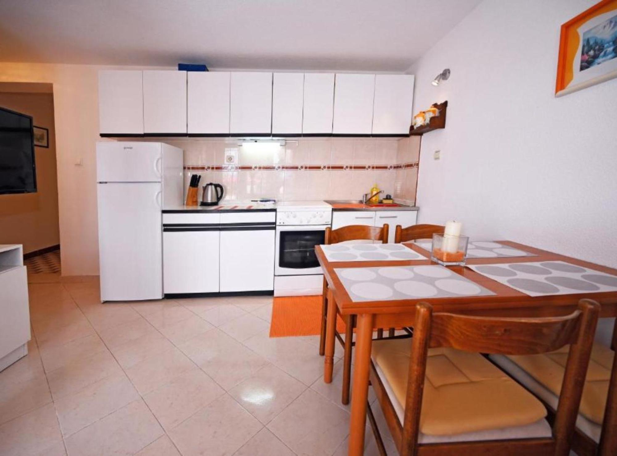 Apartments Mihovilovic - 50 M From Beach Slatine Exterior photo